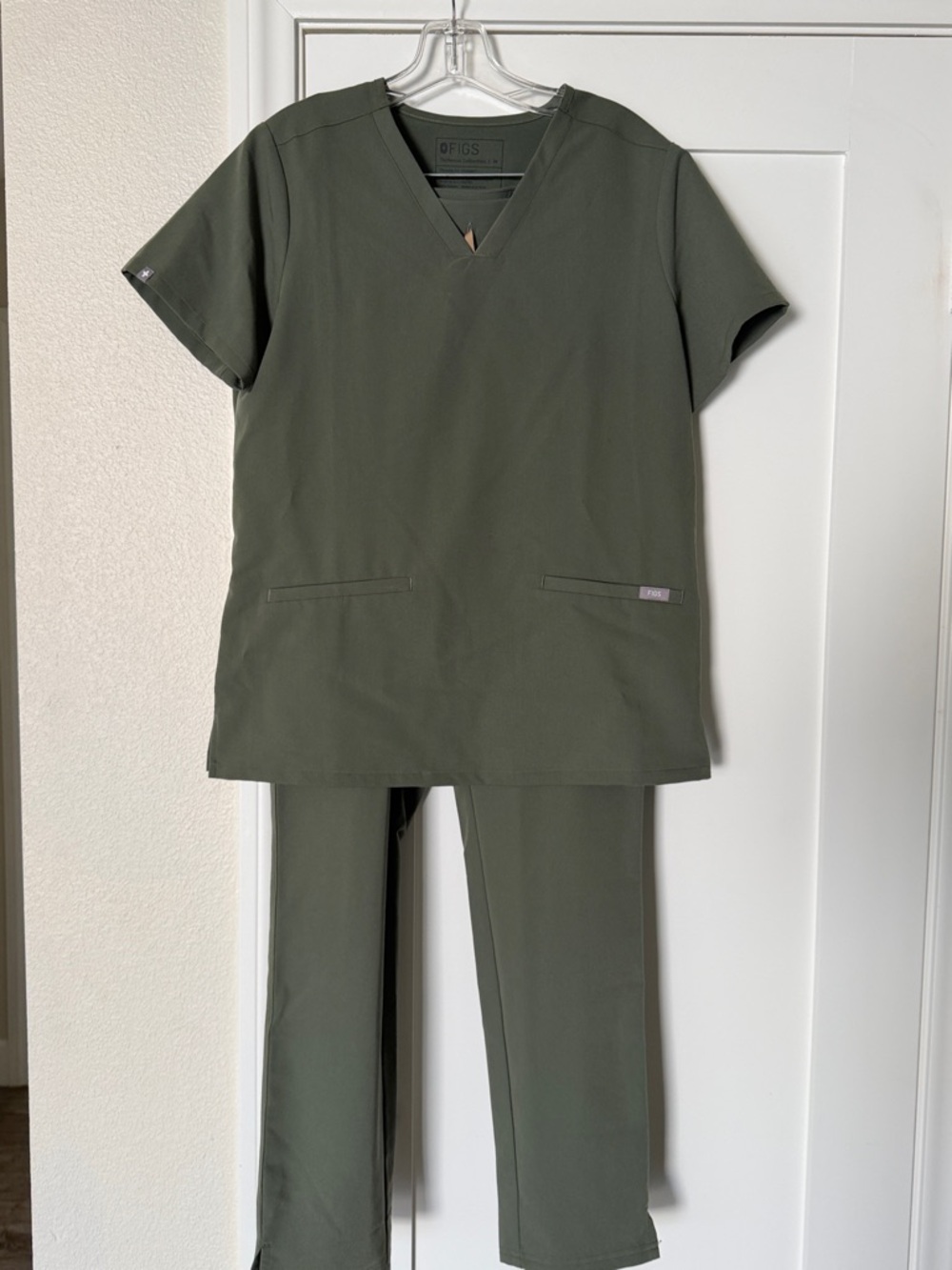 Figs Women’s Olive Green Cargo Drawstring Scrubs